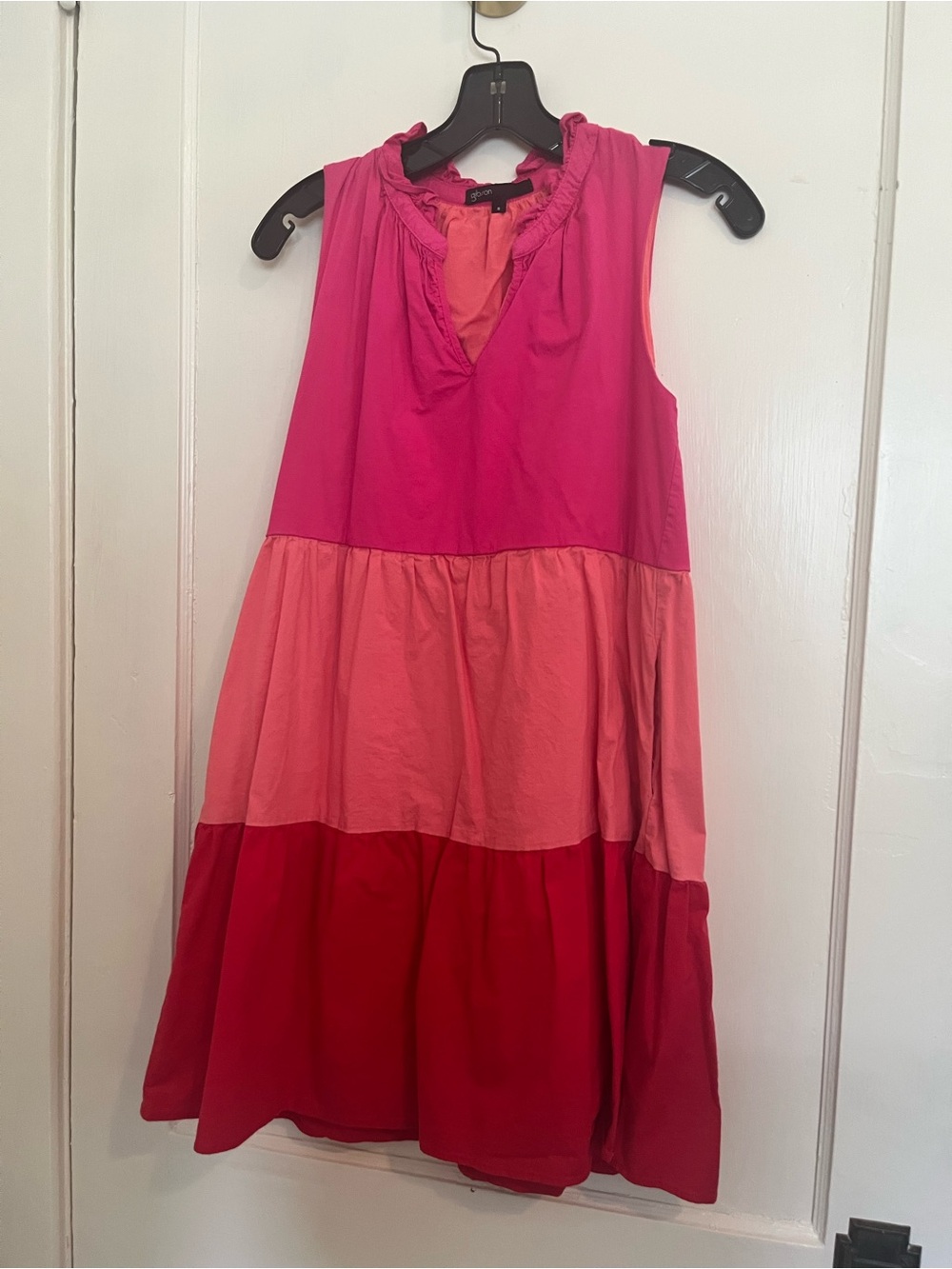 Gibson Pink and Coral Sleeveless Tiered Dress